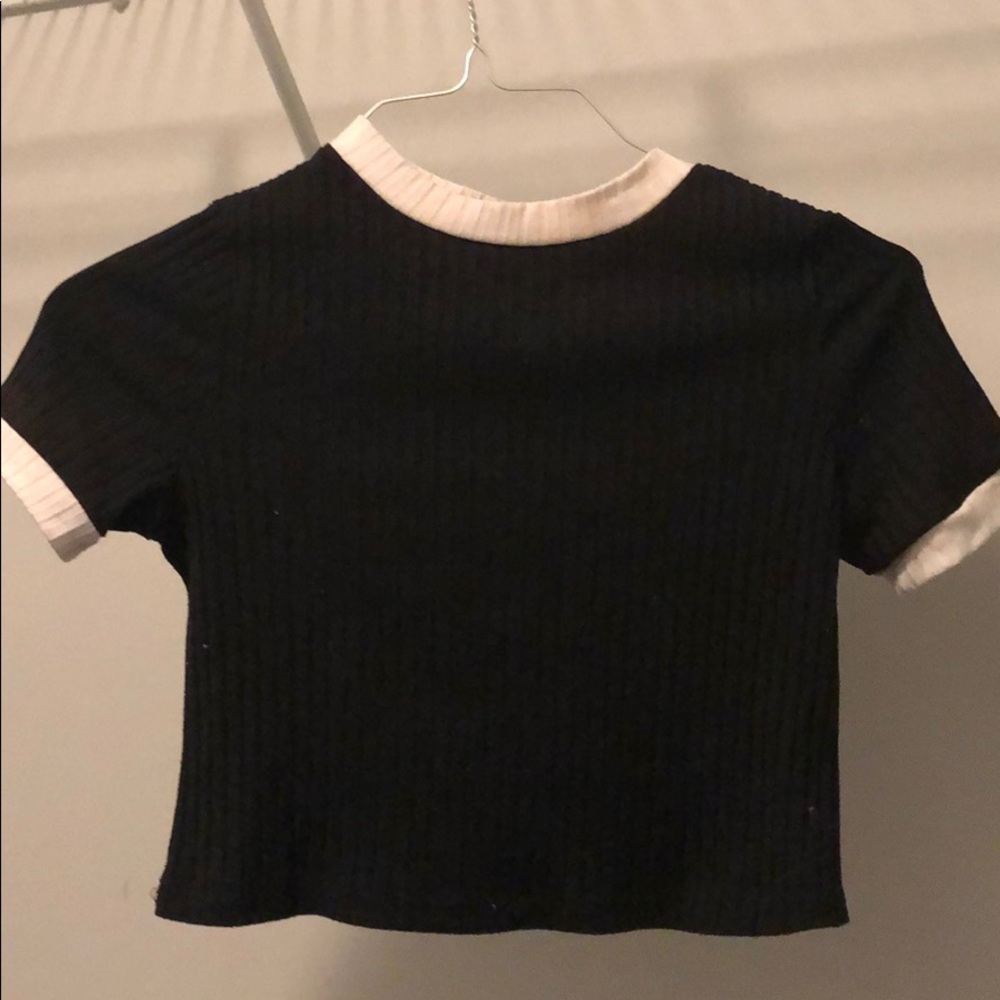 Brandy Melville ribbed crop top